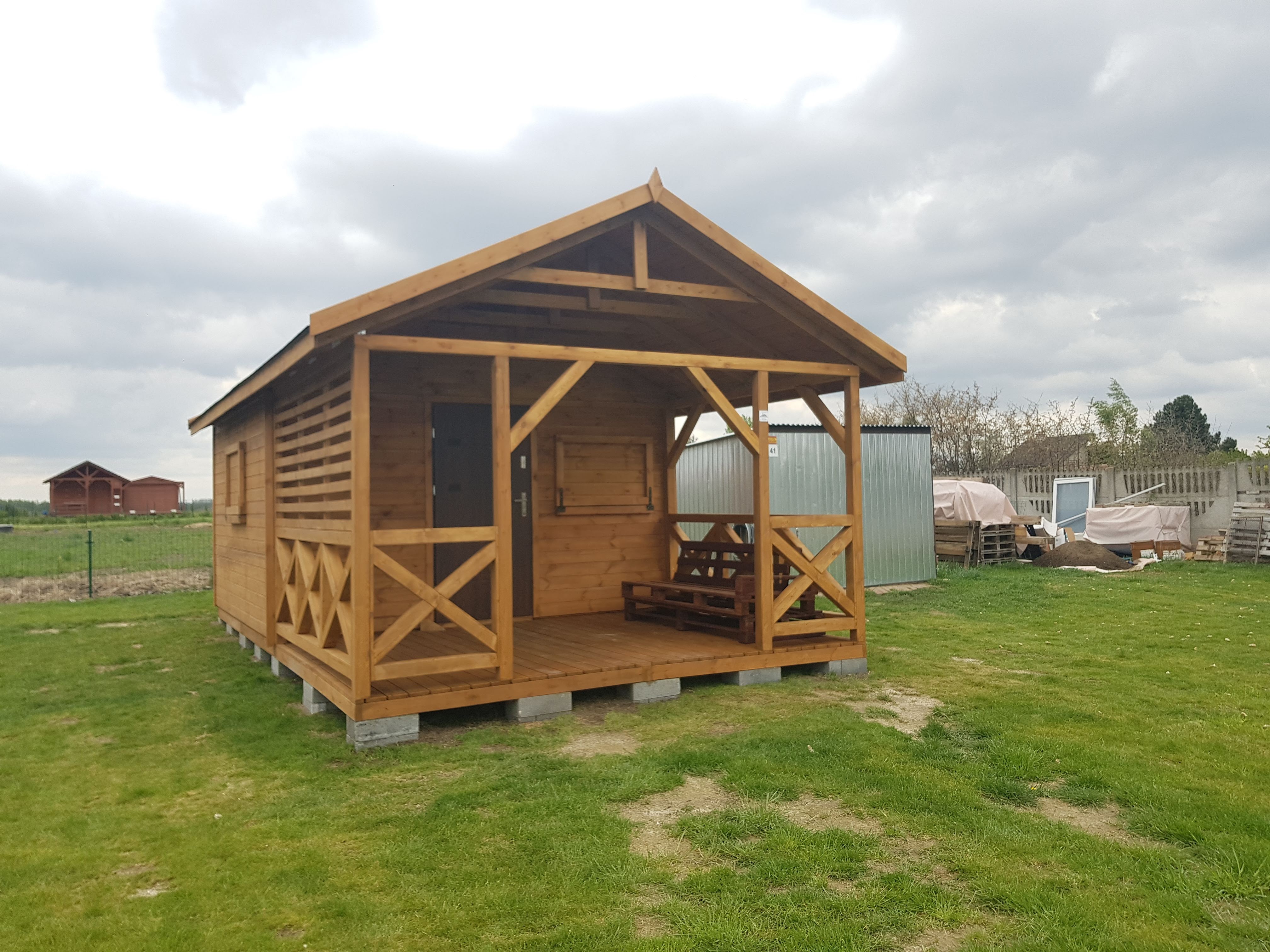 DOMEK LETNISKOWY DAREK II 7x4m — realizacja DREWNOTRIK