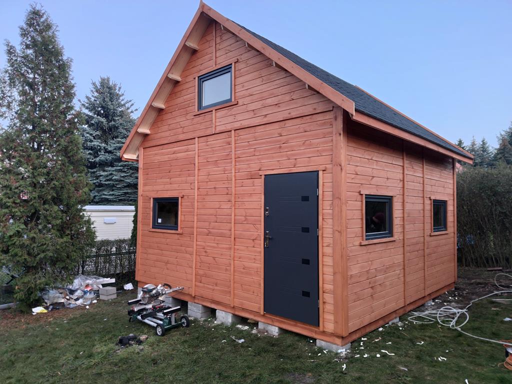 DOMEK LETNISKOWY L60 5x5m ZE ŚCIANKĄ KOLANKOWĄ — ujęcie 2