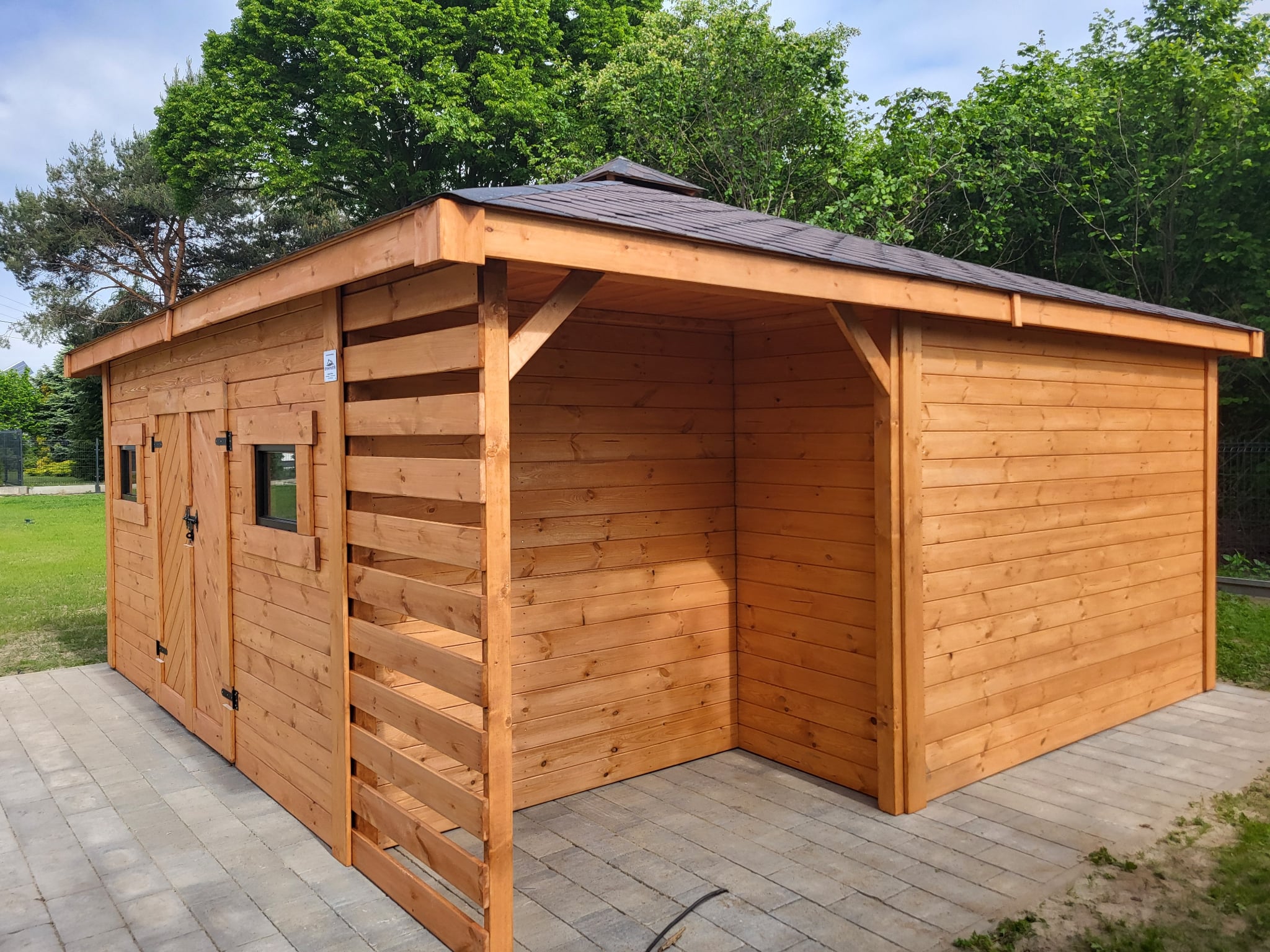 DOMEK narzędziowy JACEK 5x5m — ujęcie 3