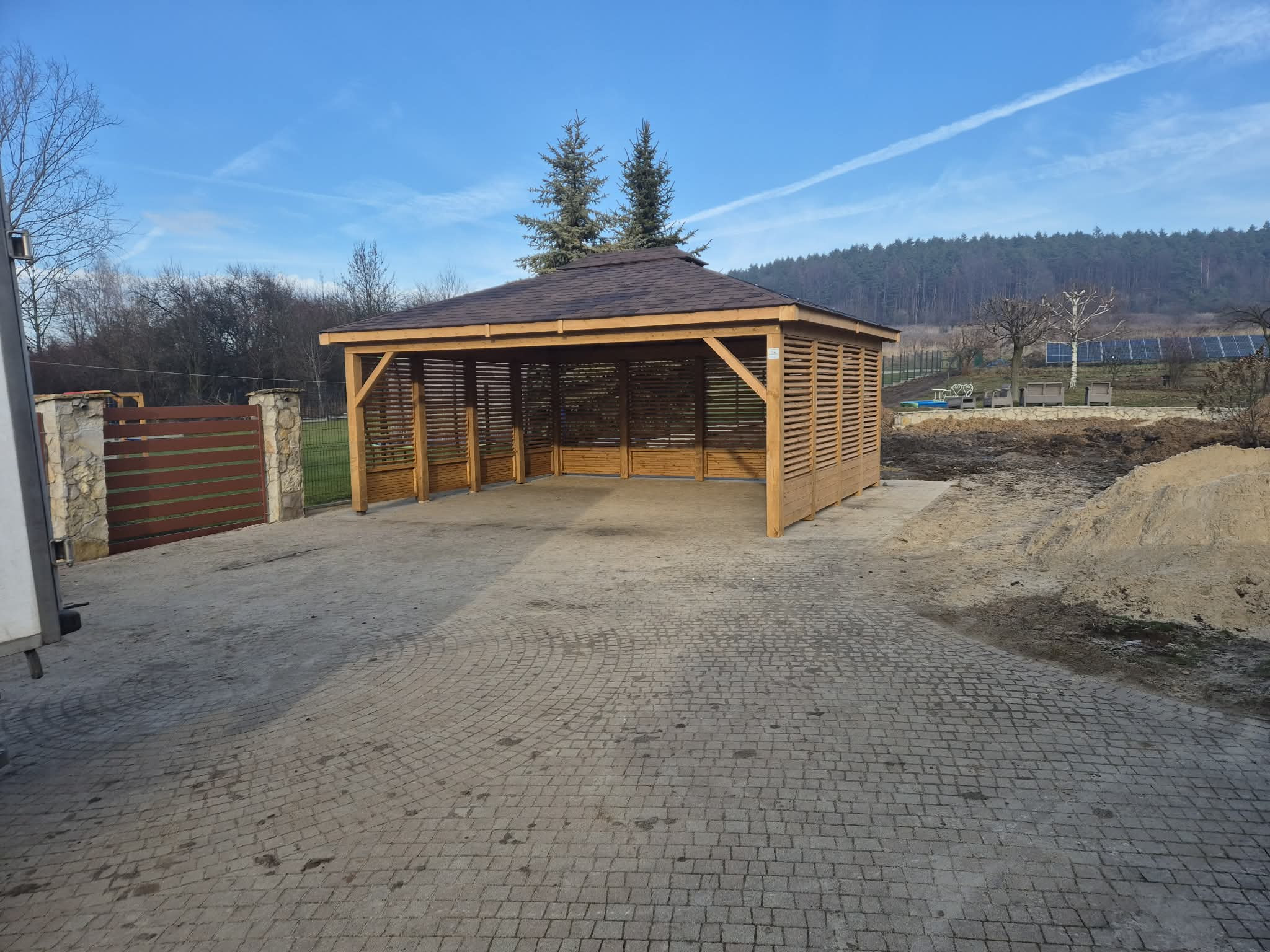 WIATA LILA V 5x6 m w gotowym ogrodzie