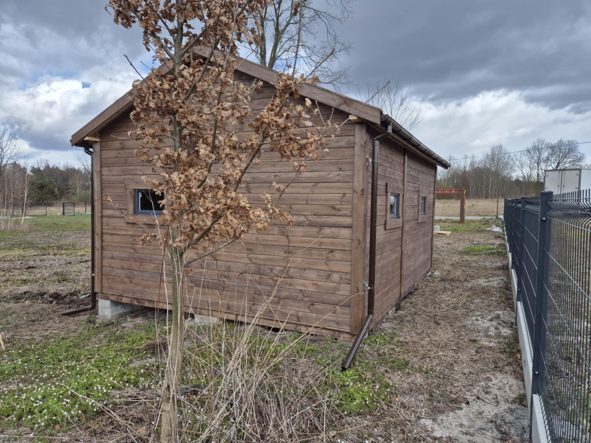 DOMEK LETNISKOWY LUIS 5x4M — ujęcie 3