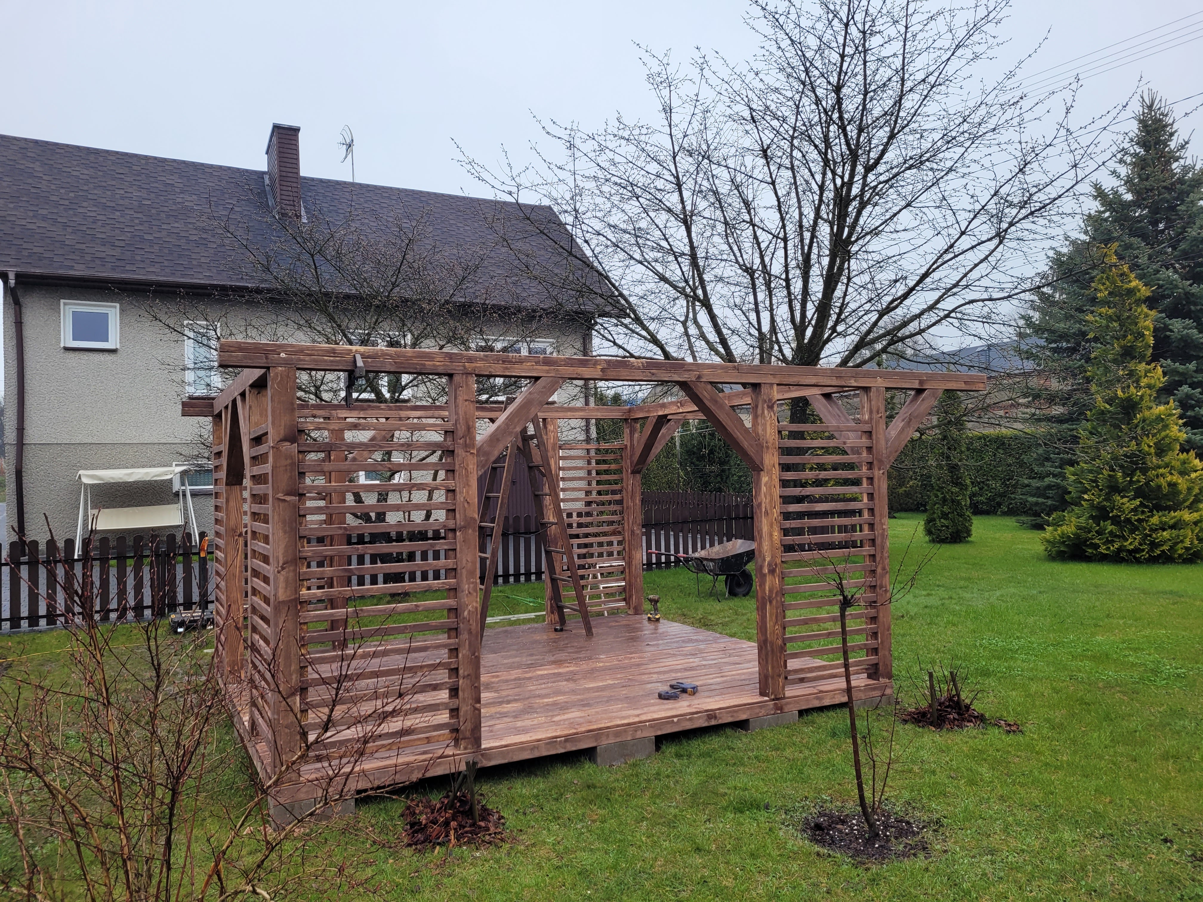 WIATA ogrodowa X20 3x4m w gotowym ogrodzie