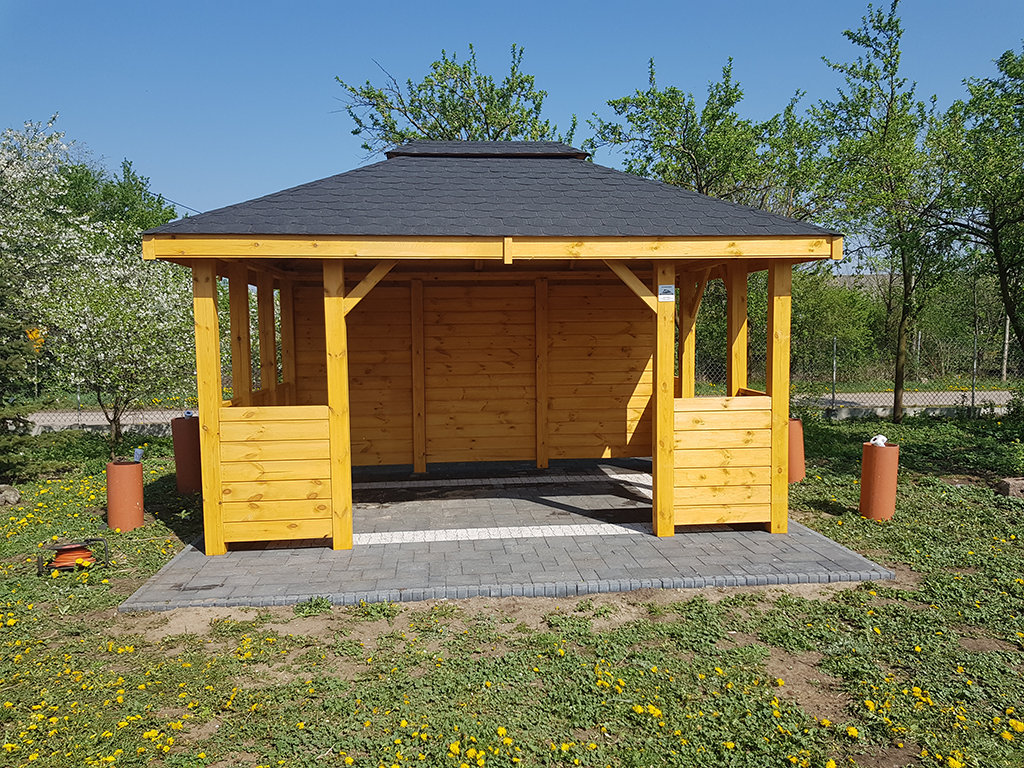 ALTANA ogrodowa SANDRA IV 3 x 3 m — realizacja DREWNOTRIK