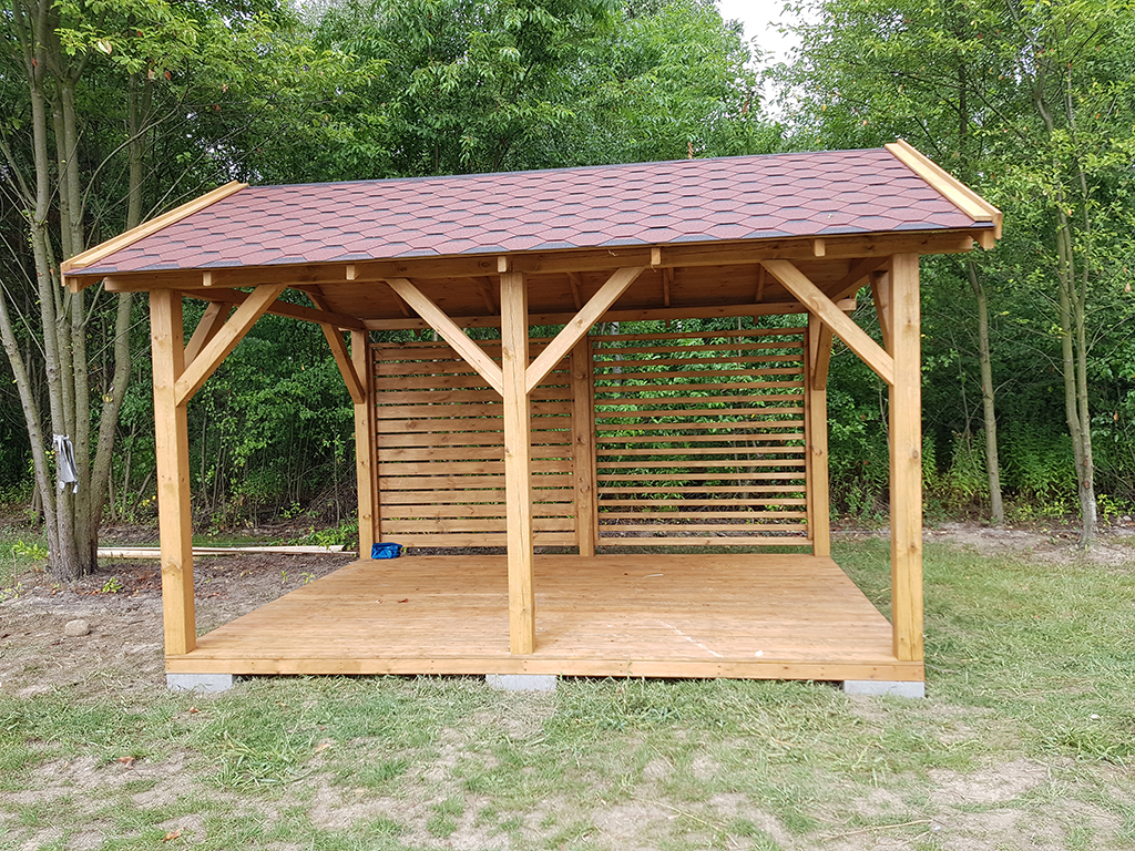 WIATA samochodowa B90 5x6m — realizacja DREWNOTRIK